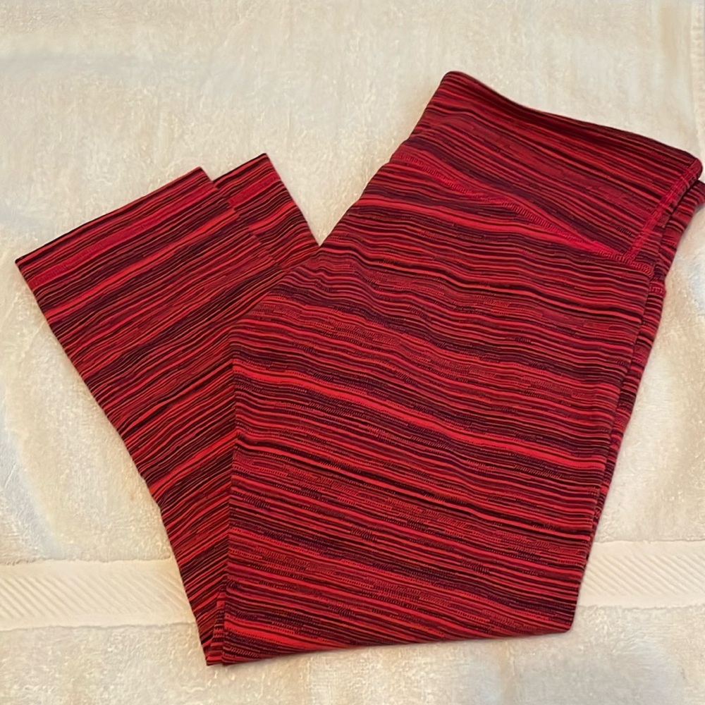 Lululemon Wunder Under Crop Size 10